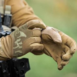 All Round Fit Tactical Gloves