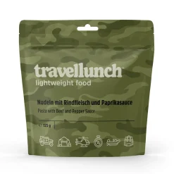 Hauptmahlzeit Nudeln mit Rindfleisch und Paprikasoße
