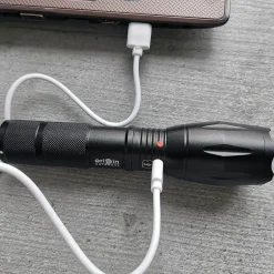 LED-Taschenlampe Focus - 500 Lumen