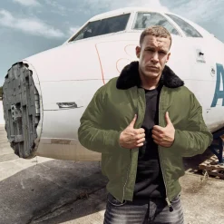MA-2 Jacke mit Fellkragen