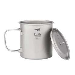 Titan Becher mit Klappgriff und Deckel
