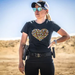 Womens T-Shirt Chameleon Heart